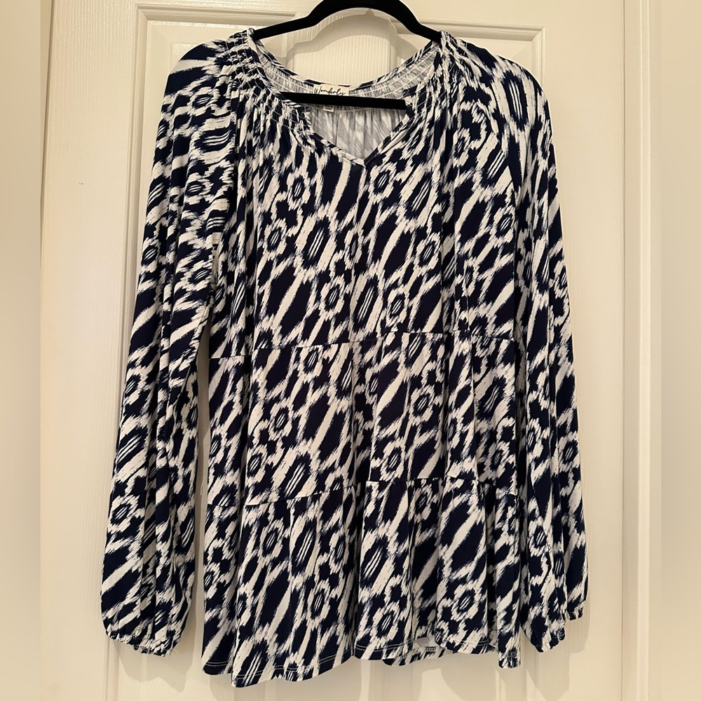 Wonderly Navy Blue and White Three Tiered Long Sleeved V-Neck Top L Animal Print